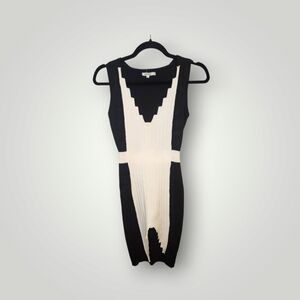 Immodel Elegant Black and White Sleeveless bodycon Dress size S